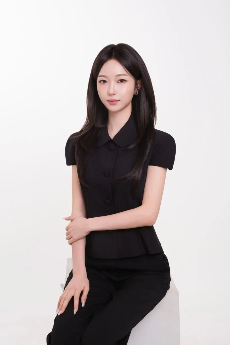 황세원 대표강사 — University College London 생화학 학사, IB 화학 담당
